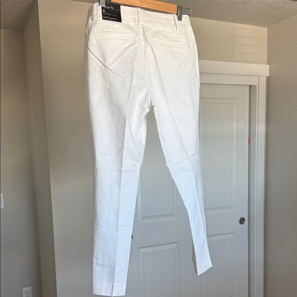 Banana Republic White Ankle Pants - Picture 4 of 4